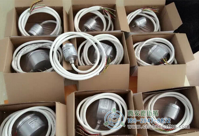 圖為一批準備出貨的港口起重機用的亨士樂編碼器 圖為一批準備出貨的港口起重機用的亨士樂編碼器
